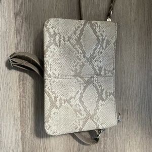 Jewell Thirty One crossbody bag